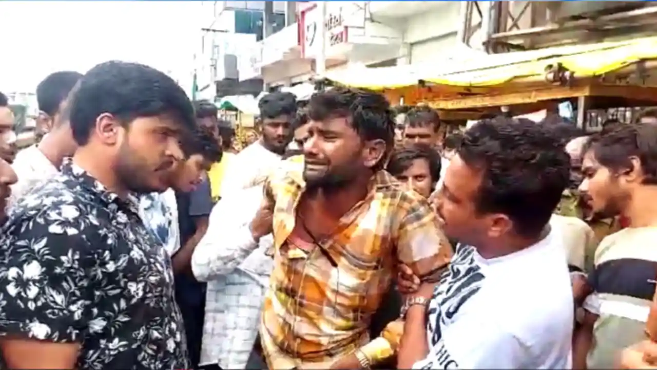 Cow hit by roadways bus, people thrashed the driver unconscious