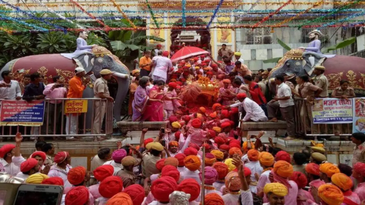 Rajasthan's biggest 3-day fair begins, Prabhu Charbhuja Nath will tour the city sitting in a golden van.