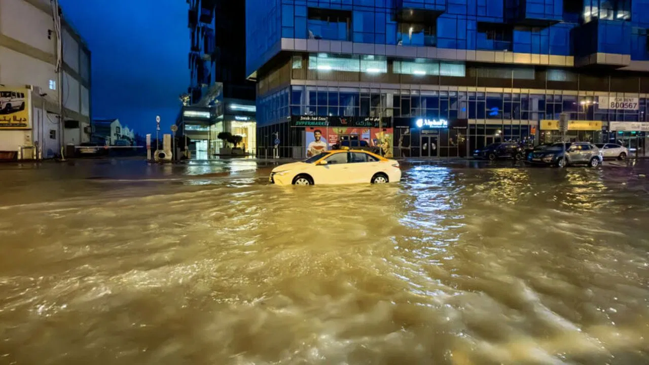 Heavy Rain In Dubai