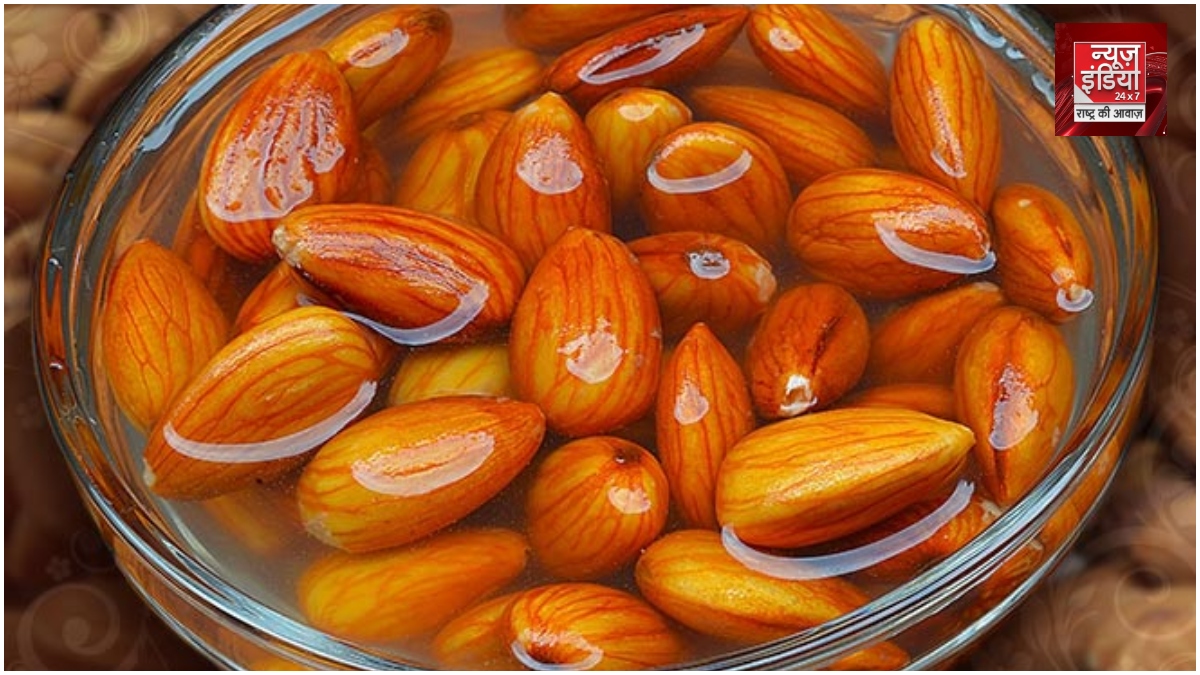 Benefits of Eating Soaked Almonds